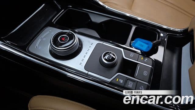 Kia Sorento 2020 — Фото 8/20