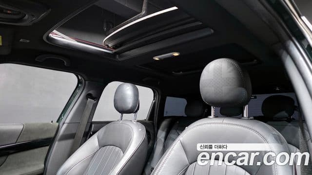 Mini Cooper S Countryman 2023 — ფოტო 19/20