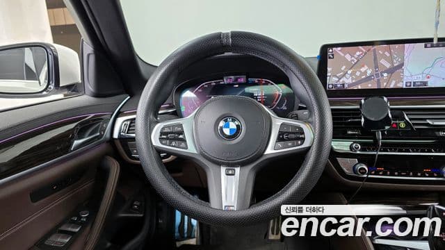 BMW 5 Series 2022 — Photo 5/20