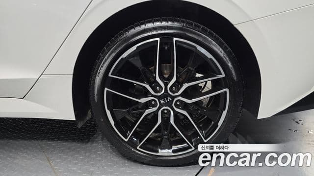Kia K5 2021 — Şəkil 5/20