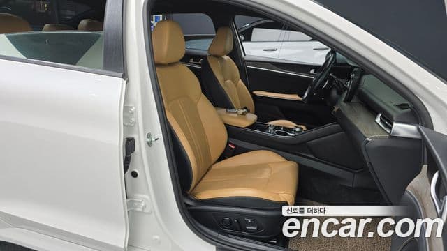Kia K5 2021 — Şəkil 10/20