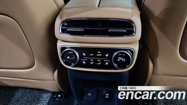 Genesis GV80 2021 — Şəkil 19/20