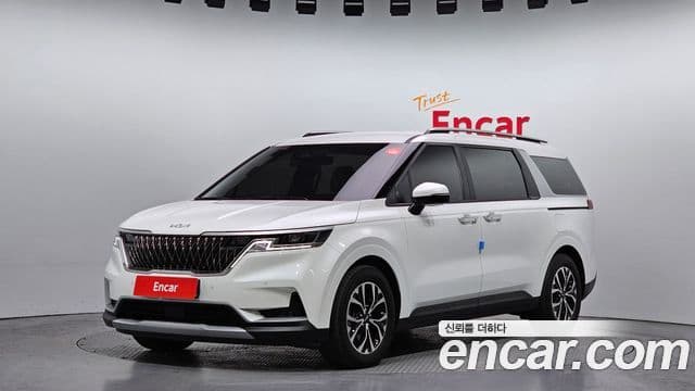Kia Carnival 2023 — ფოტო 1/20