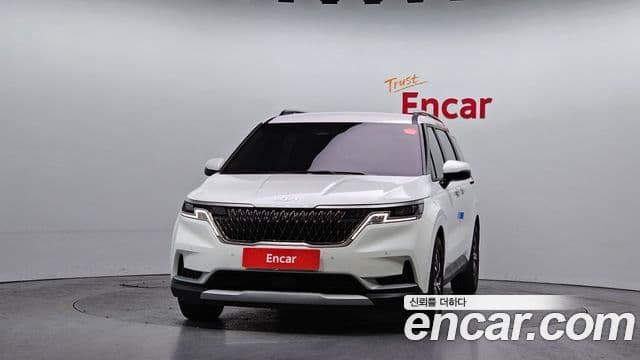 Kia Carnival 2023 — ფოტო 3/20
