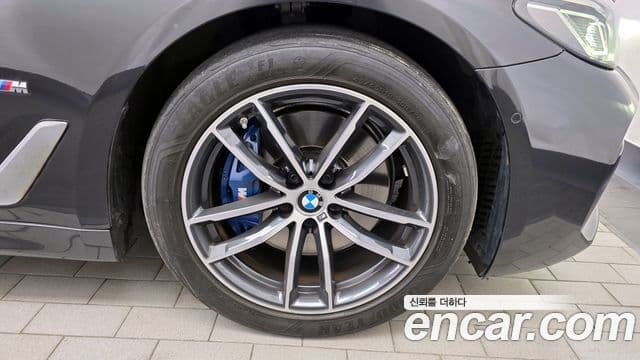 BMW 5 Series 2021 — фото 5 из 20