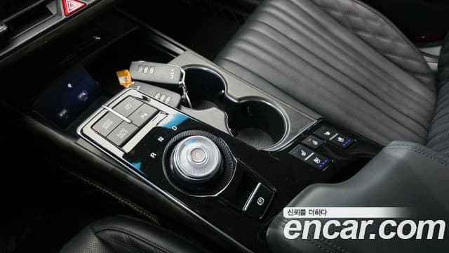 Kia K8 2022 — Şəkil 9/20
