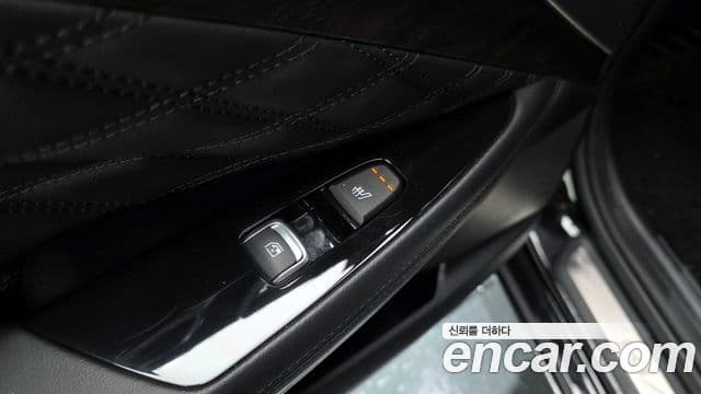 Kia K8 2022 — Şəkil 17/20