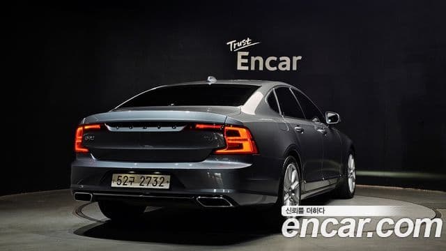 Volvo S90 2018 — Şəkil 2/20