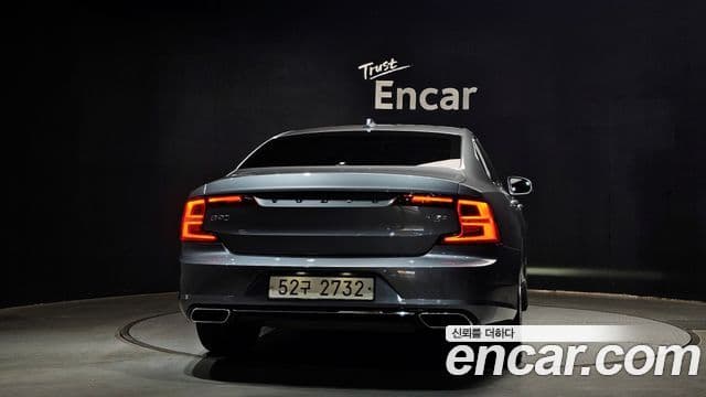 Volvo S90 2018 — Şəkil 4/20