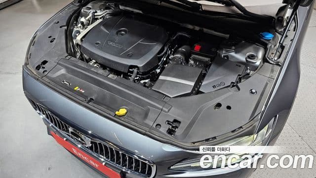 Volvo S90 2018 — Şəkil 6/20