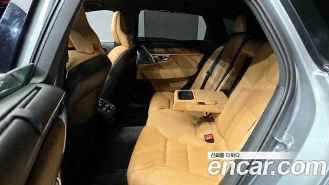Volvo S90 2018 — Şəkil 12/20