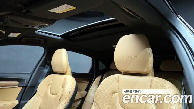 Volvo S90 2018 — Şəkil 19/20