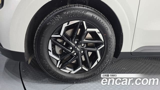 Kia Carnival 2024 — фото 5 из 20