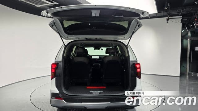 Kia Carnival 2024 — фото 20 из 20