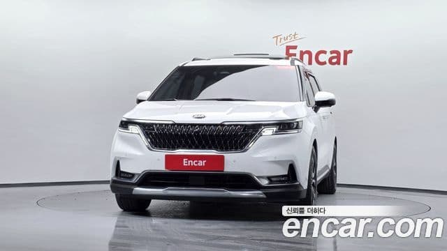 Kia Carnival 2021 — Фото 3/20