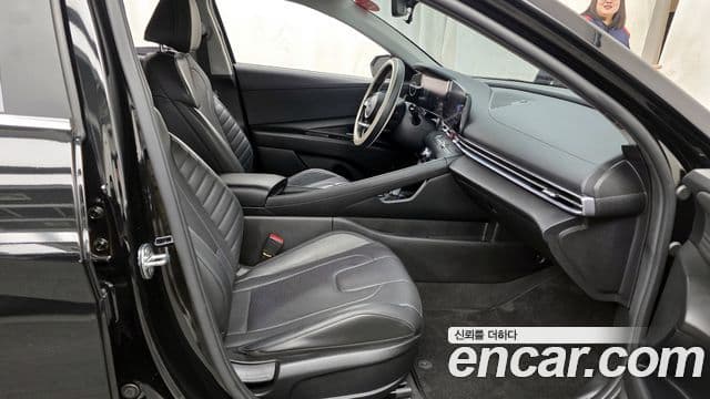 Hyundai Avante 2020 — ფოტო 11/20