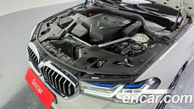 BMW 5 Series 2022 — Şəkil 6/20
