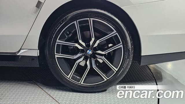 BMW 7 Series 2025 — фото 5 из 20
