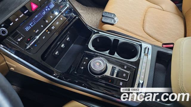 Kia Carnival 2023 — Фото 9/20