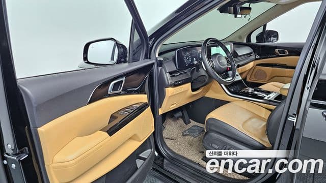 Kia Carnival 2023 — Фото 10/20