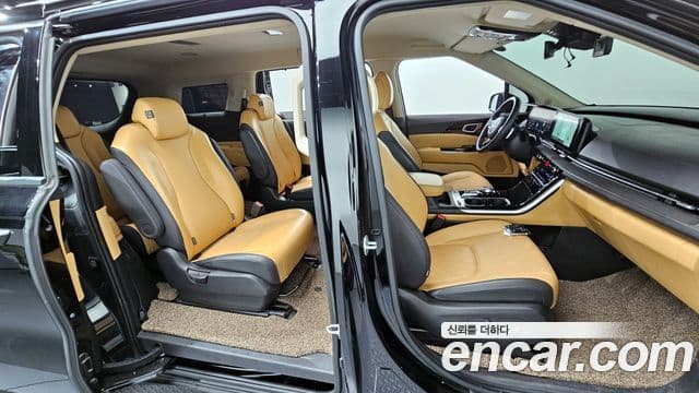 Kia Carnival 2023 — Фото 12/20