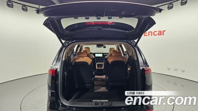 Kia Carnival 2023 — Фото 20/20