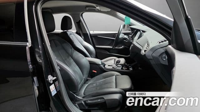 BMW 1 Series 2021 — Şəkil 10/20