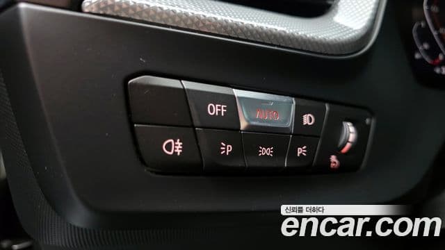 BMW 1 Series 2021 — Şəkil 19/20