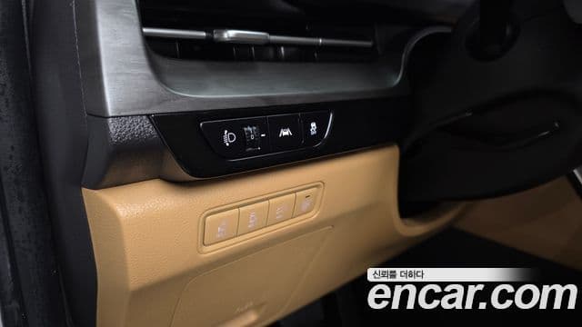 Kia Carnival 2021 — Şəkil 16/20