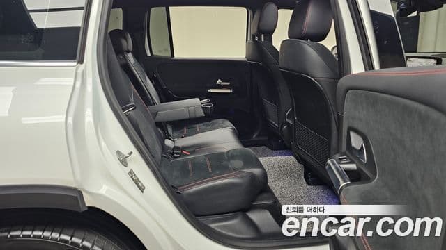 Mercedes-Benz GLB-Class 2020 — Фото 12/20