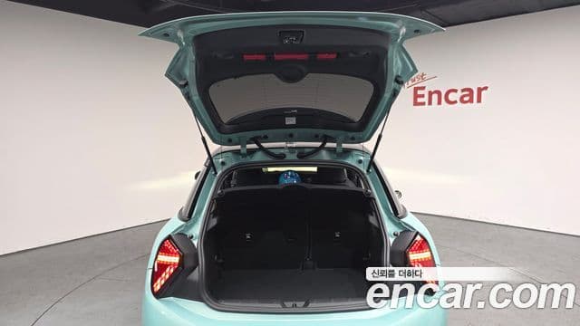 Mini Cooper C 2025 — ფოტო 20/20