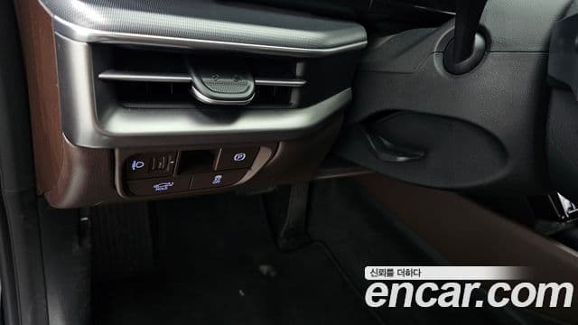 Hyundai Grandeur Hybrid 2023 — Şəkil 19/20