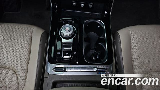 Kia Carnival 2022 — Şəkil 9/20