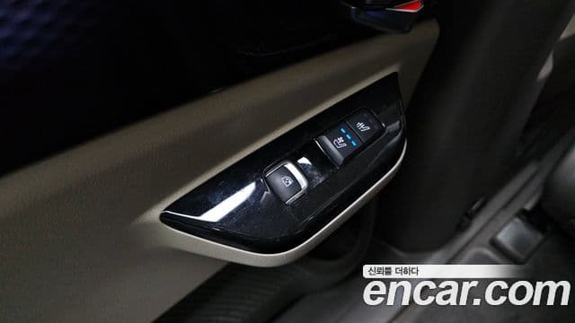 Kia Carnival 2022 — Şəkil 18/20