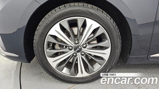 Kia K8 2021 — фото 5 из 20