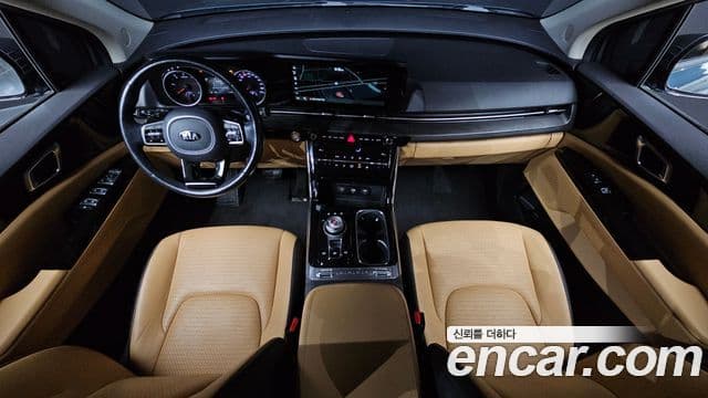 Kia Carnival 2021 — ფოტო 7/20