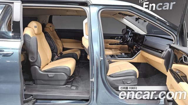 Kia Carnival 2021 — ფოტო 11/20