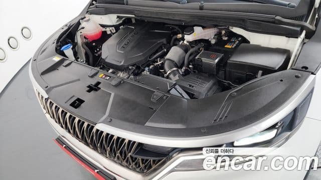 Kia Carnival 2023 — ფოტო 5/20