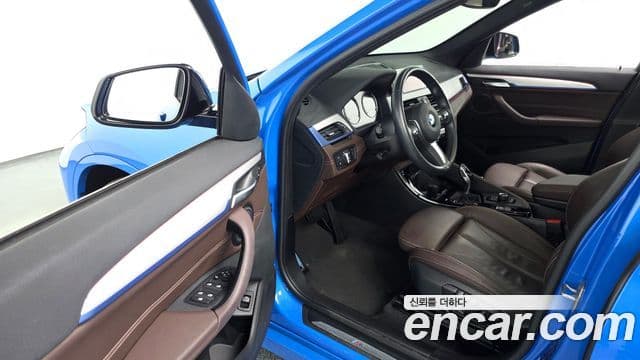BMW X1 2021 — Şəkil 10/20