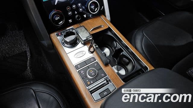 Land Rover Range Rover 2018 — Şəkil 15/20