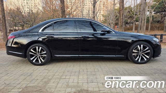 Mercedes-Benz S-Class 2021 — ფოტო 7/20