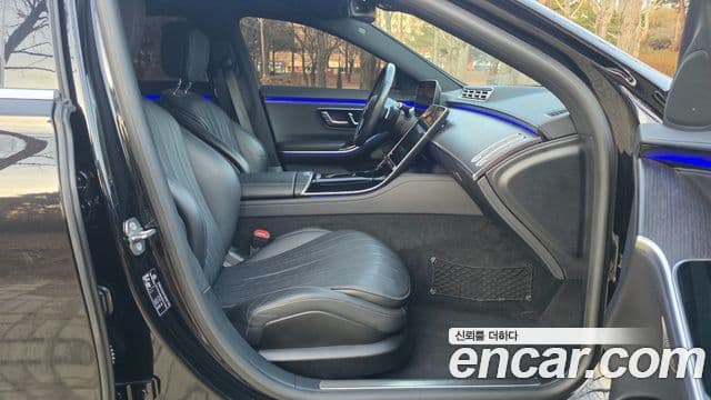 Mercedes-Benz S-Class 2021 — ფოტო 18/20