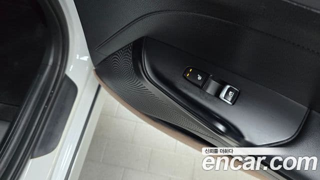 Kia K5 2020 — ფოტო 19/20