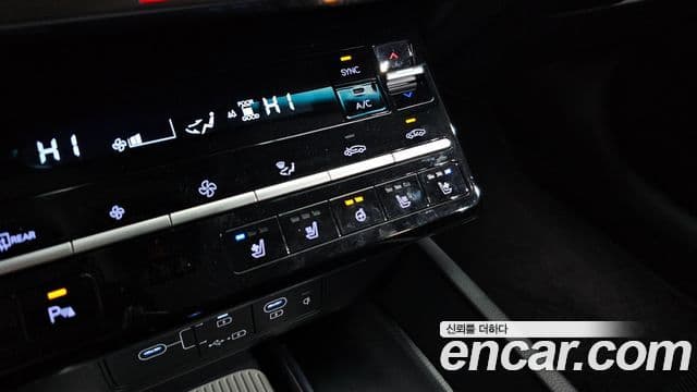 Hyundai Grandeur 2022 — ფოტო 18/20
