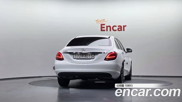 Mercedes-Benz C-Class 2020 — Şəkil 12/20