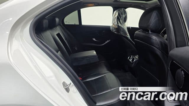 Mercedes-Benz C-Class 2020 — Şəkil 8/20