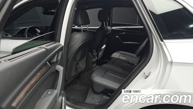 Audi Q5 2023 — ფოტო 7/20