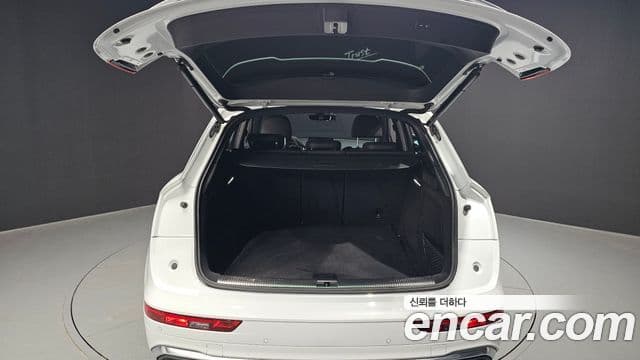 Audi Q5 2023 — ფოტო 4/20