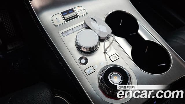 Genesis GV70 2024 — Şəkil 19/20