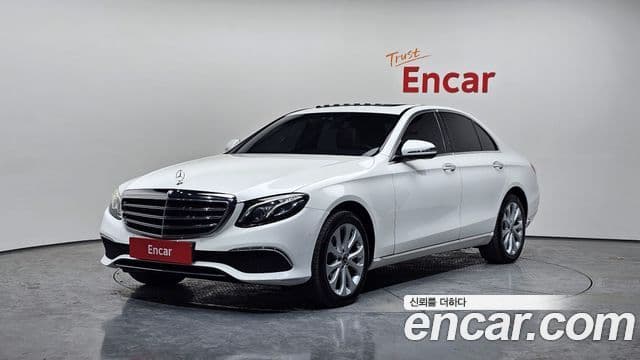 Mercedes-Benz E-Class 2019 — Şəkil 1/20